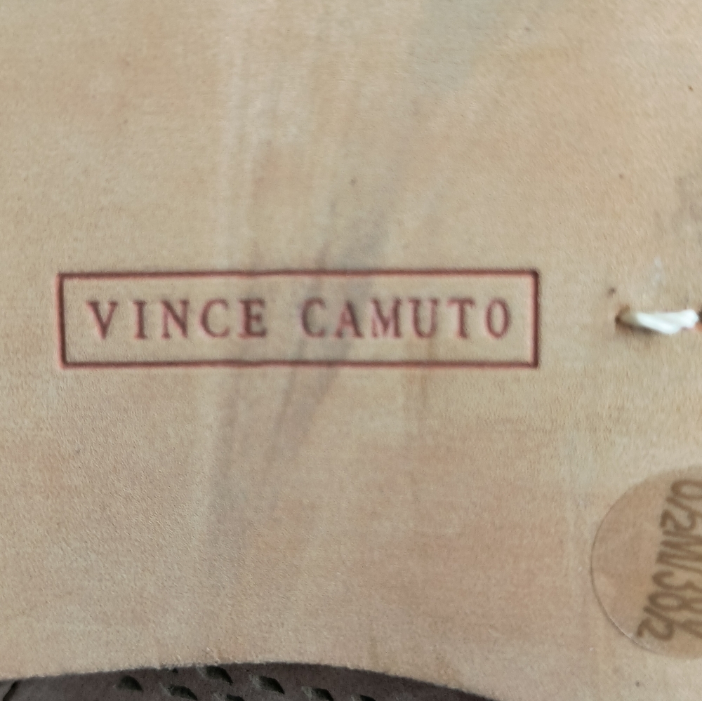 Vince Camuto Perforated Ankle Booties Almond Toe Women's Size 8.5M Tan - Picture 9 of 13